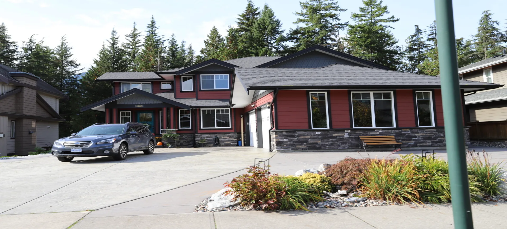 1008 JAY CRES