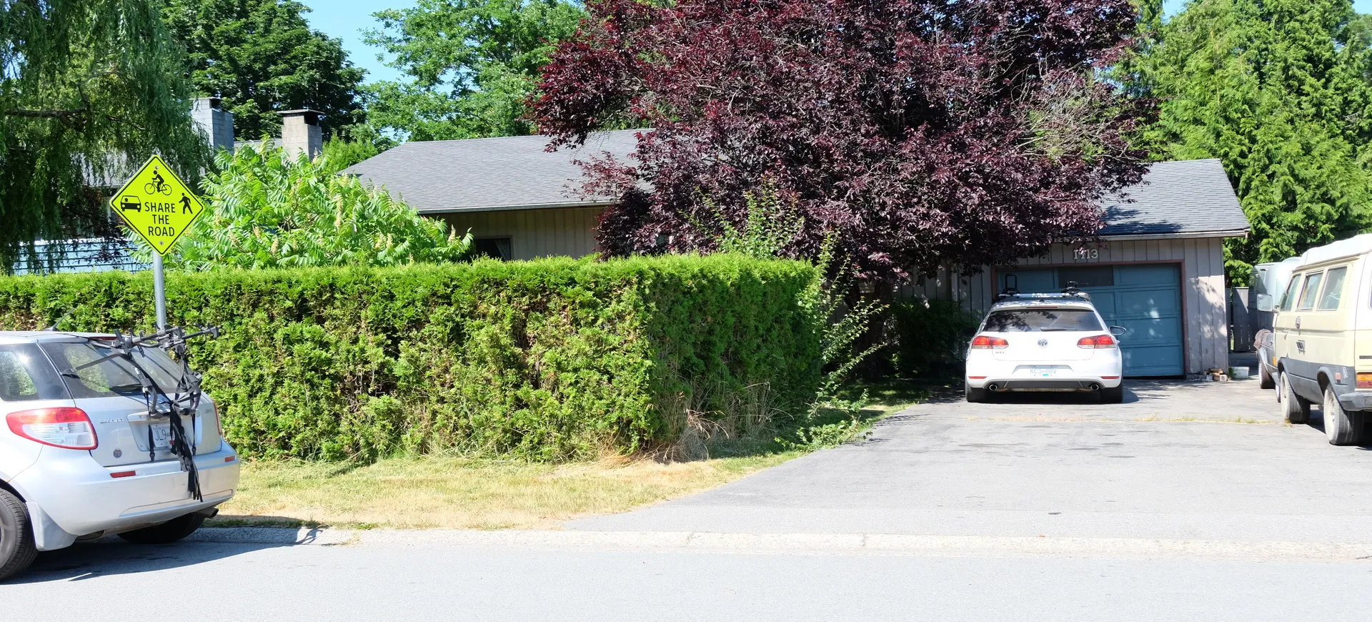 1413 MAPLE CRES